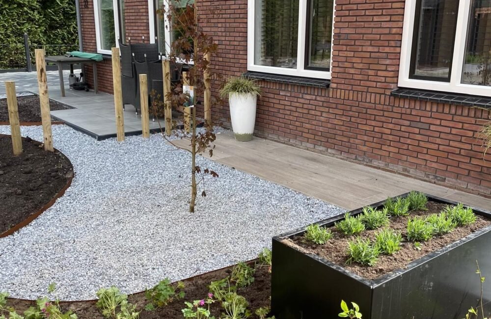 d9facb8c-de02-41ad-b7cd-7ccba426b176