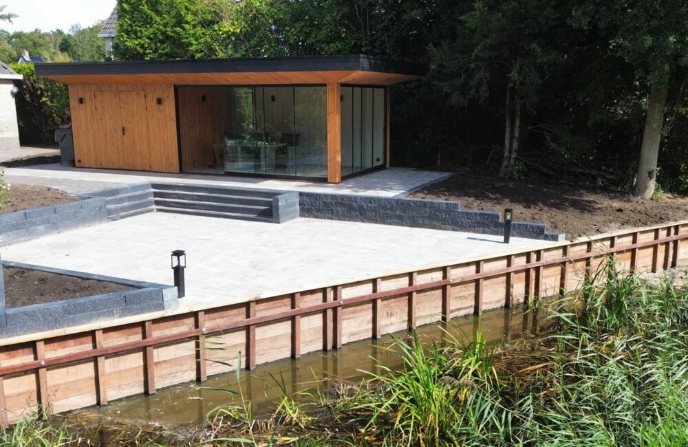 f7dc05b9-b8df-4689-baf6-46e23931837f (1)